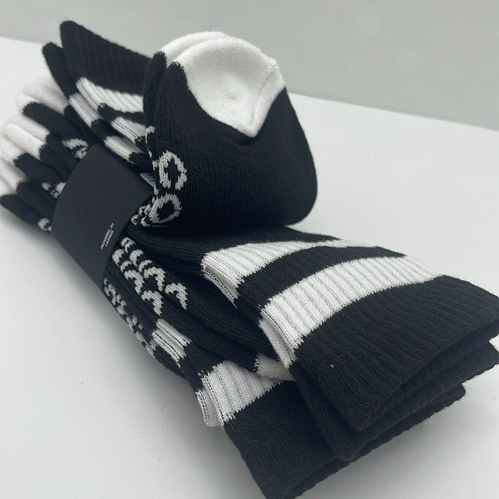 CONVERSE WMNS 3 pairs set HALF CUSHION CREW SOCKS 
NWT sizes: W4-10 - Picture 10 of 16